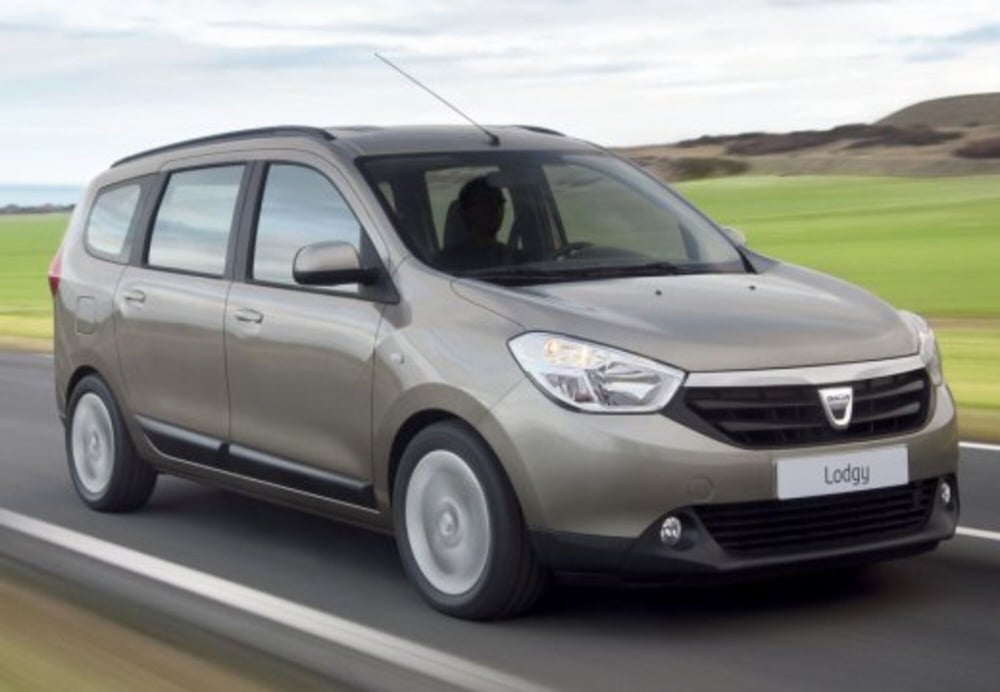 Dacia Lodgy usata a Teramo (16)