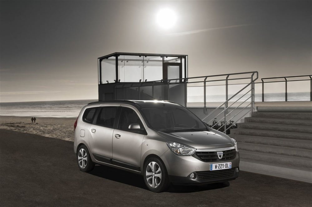 Dacia Lodgy usata a Teramo (2)