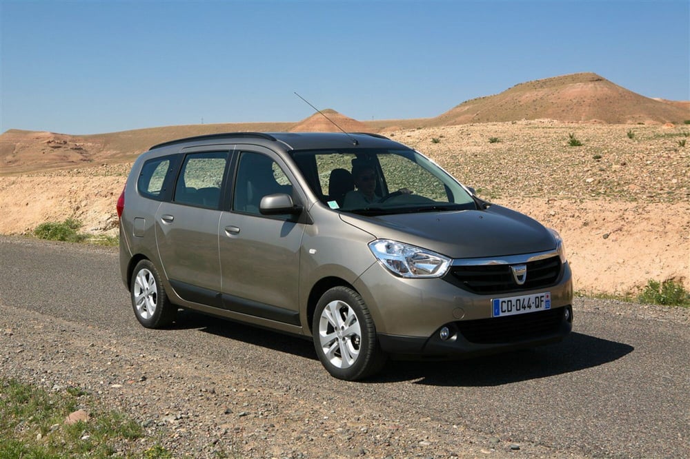Dacia Lodgy usata a Teramo (4)