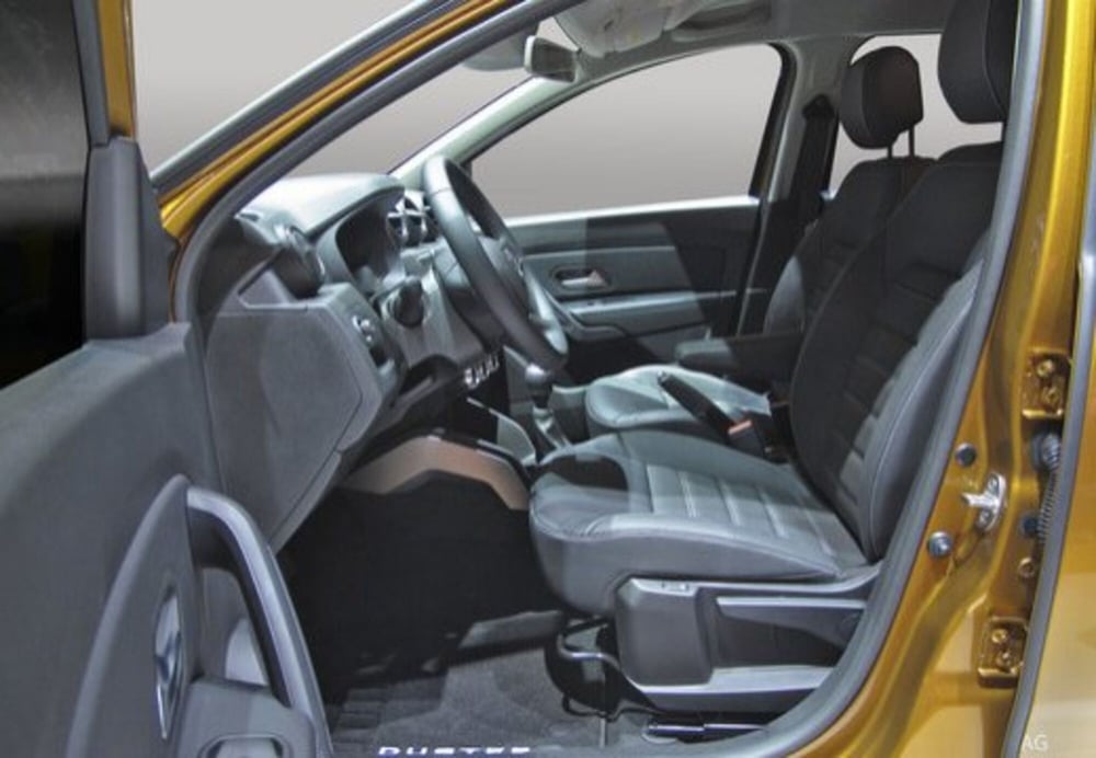 Dacia Duster usata a Pescara (11)