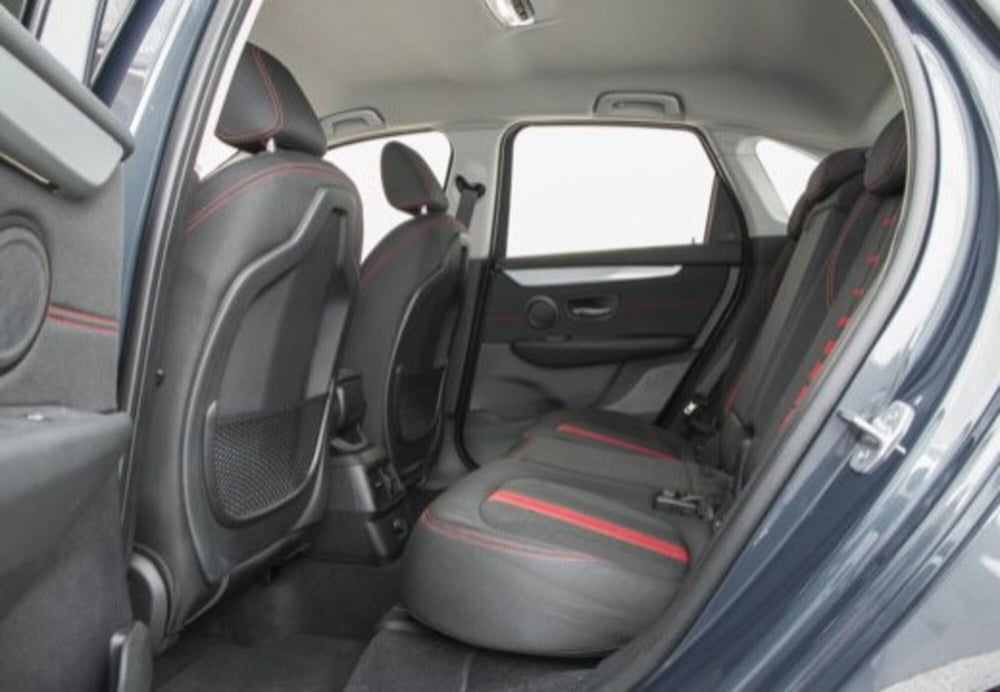 BMW Serie 2 Active Tourer usata a Pescara (12)