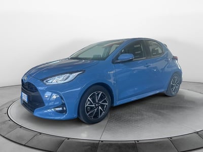 Toyota Yaris 1.5 Hybrid 5 porte Trend del 2021 usata a Napoli