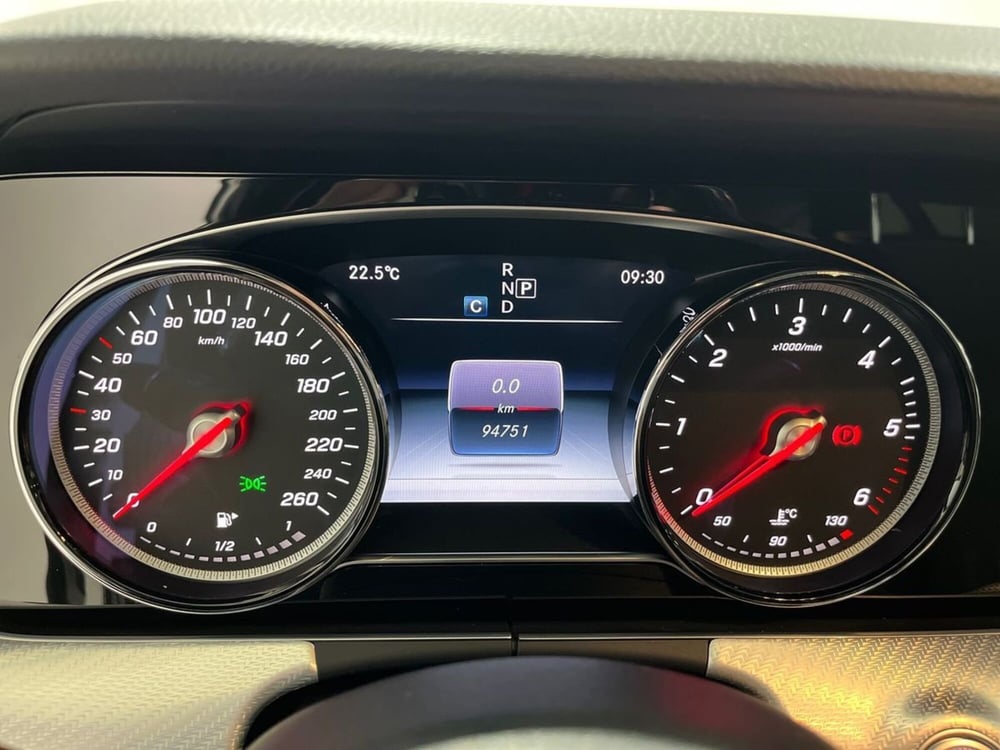 Mercedes-Benz Classe E Station Wagon usata a Napoli (7)