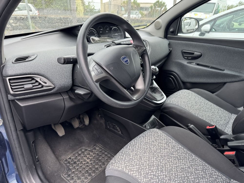 Lancia Ypsilon usata a Messina (7)