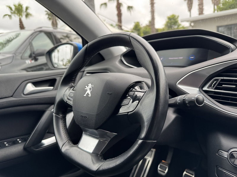 Peugeot 308 usata a Messina (14)