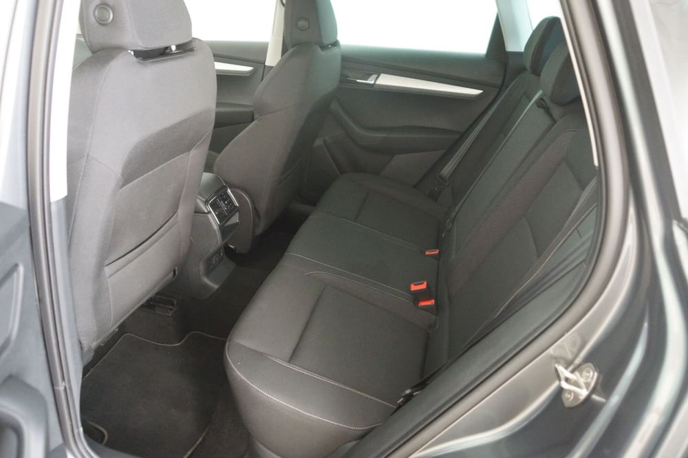 Skoda Karoq usata a Torino (9)