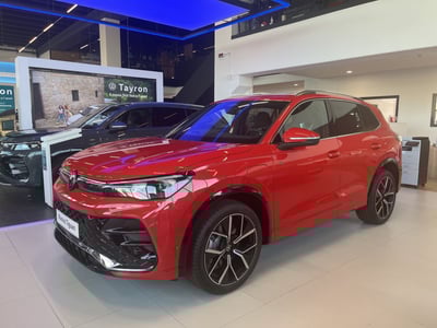 Volkswagen Tiguan 1.5 tsi ehybrid R-Line 204cv dsg nuova a Salerno