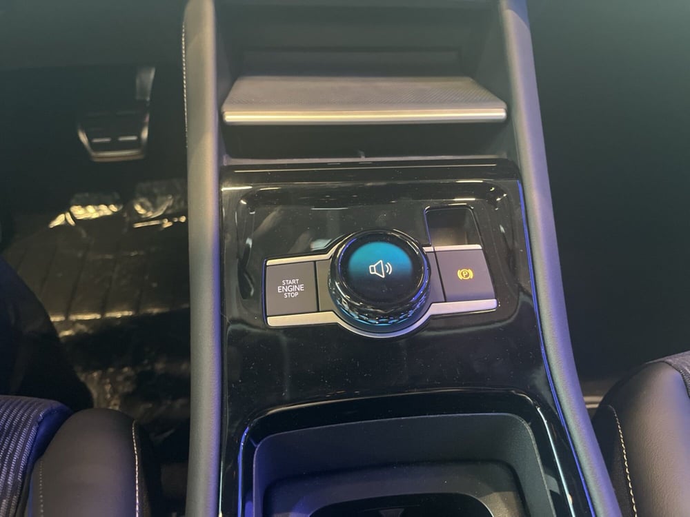 Volkswagen Tiguan nuova a Salerno (14)