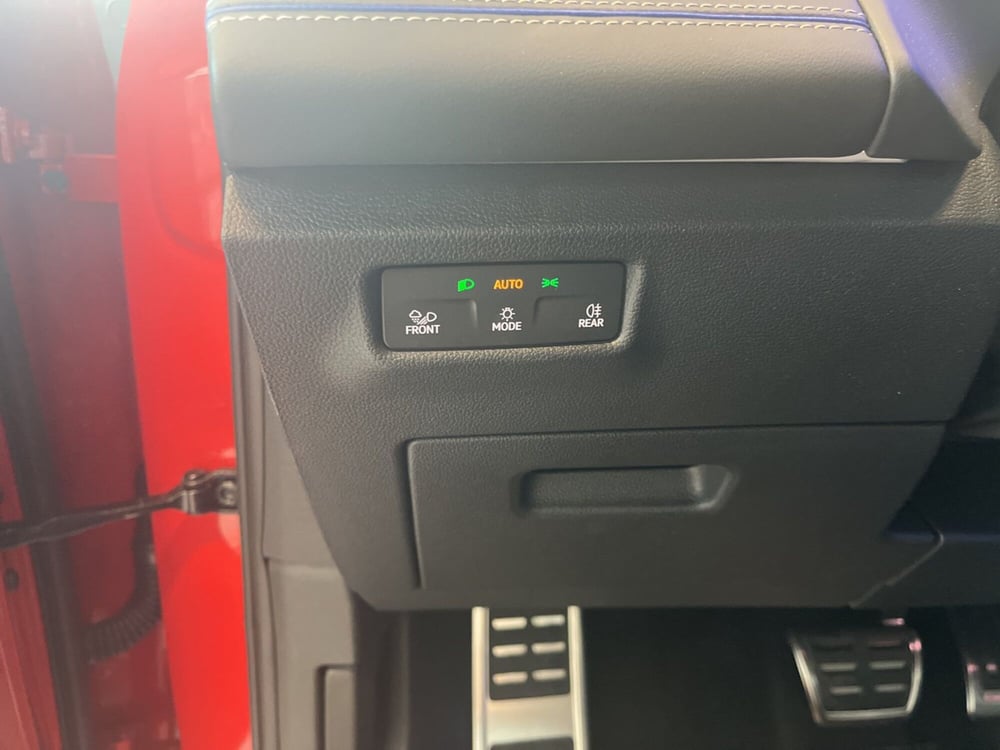 Volkswagen Tiguan nuova a Salerno (18)