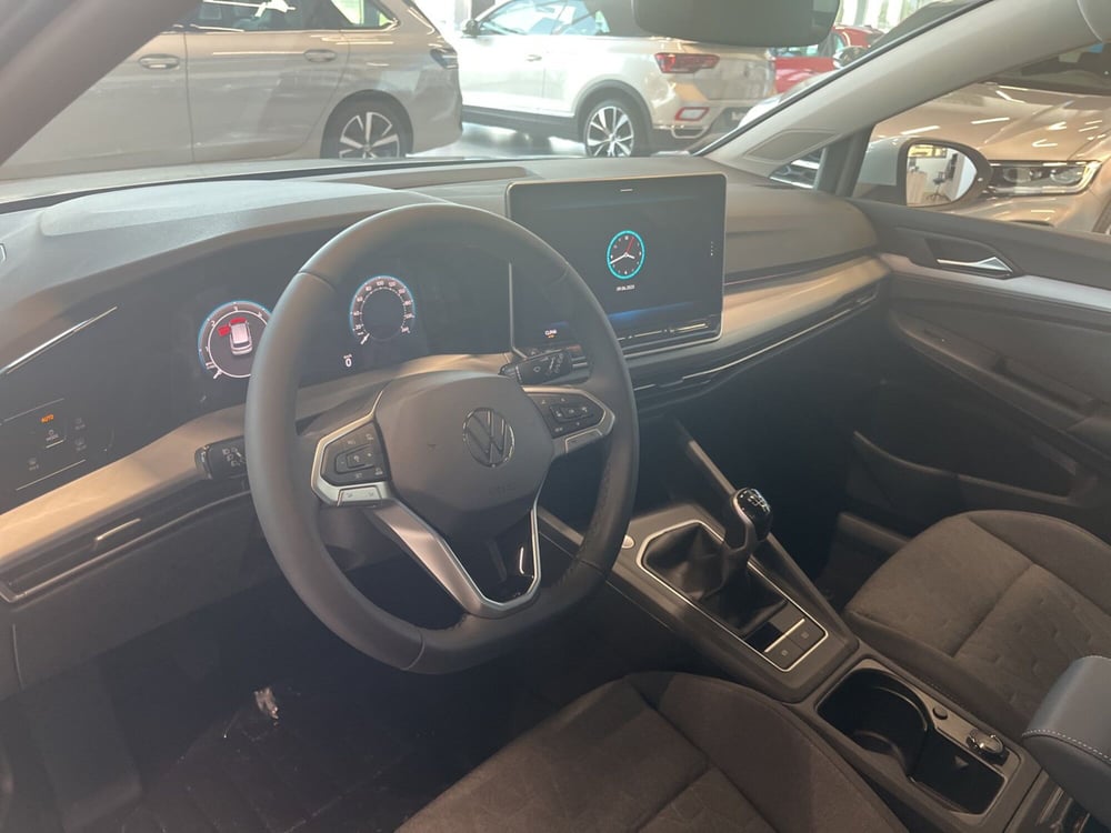 Volkswagen Golf nuova a Salerno (18)