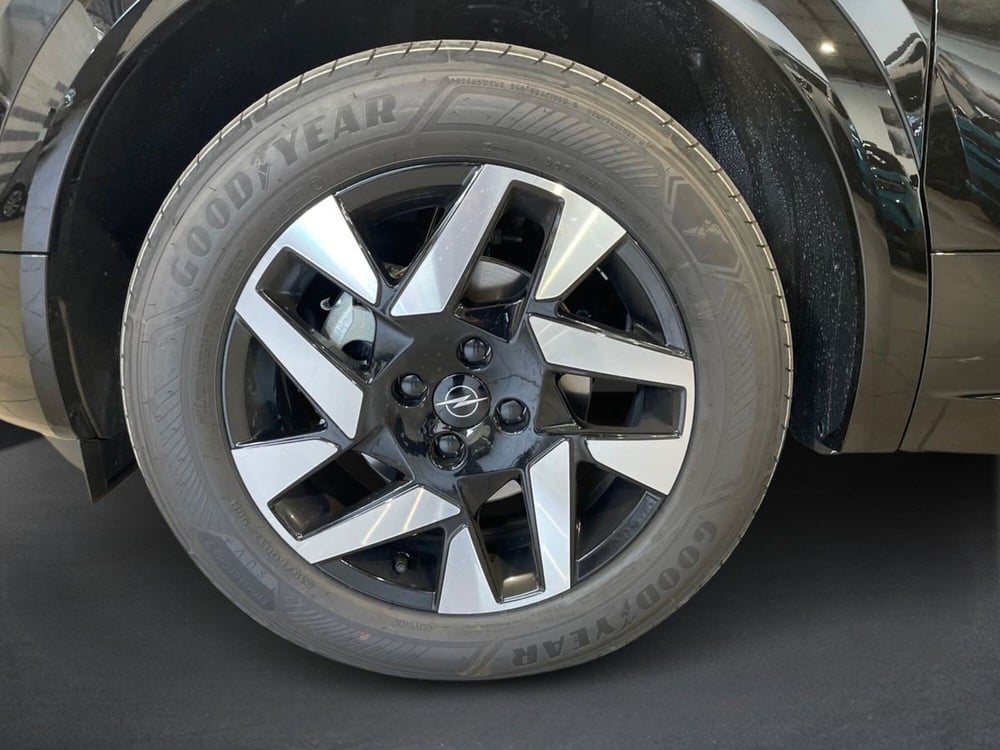 Opel Mokka nuova a Salerno (8)