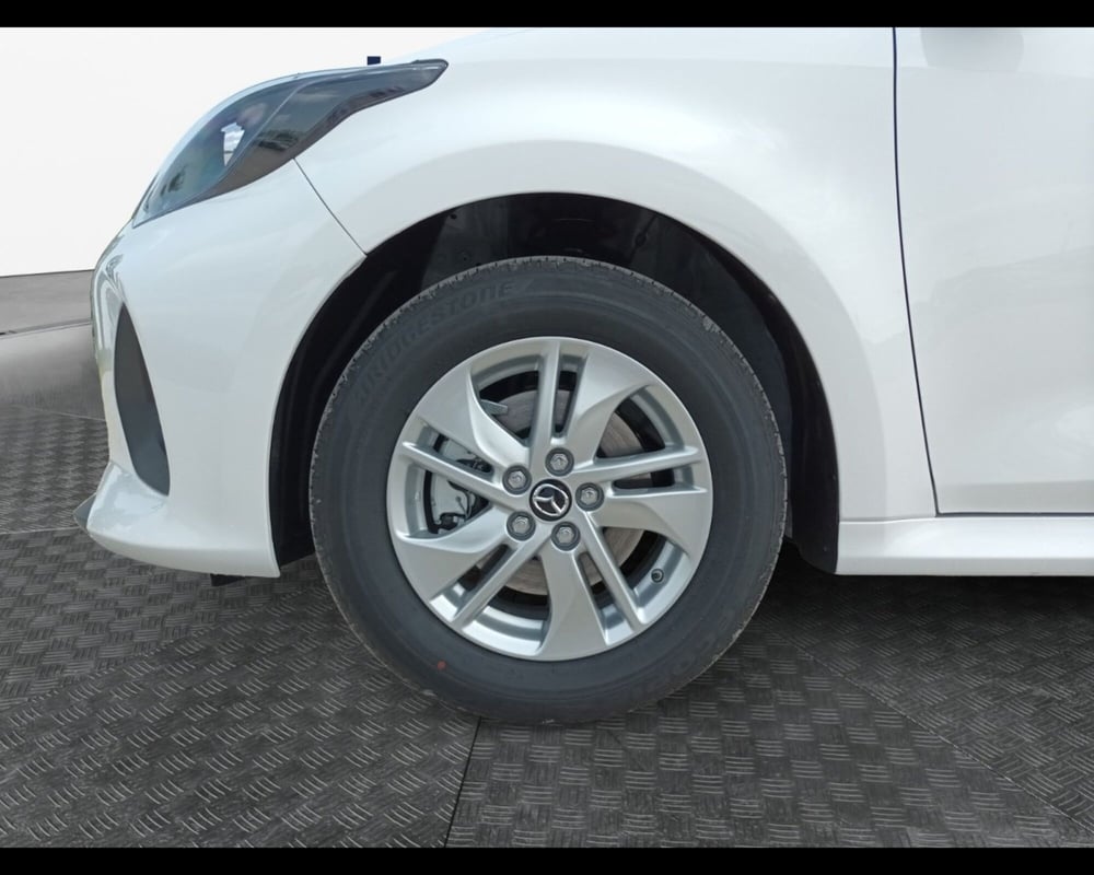 Mazda Mazda2 Hybrid nuova a Ravenna (14)