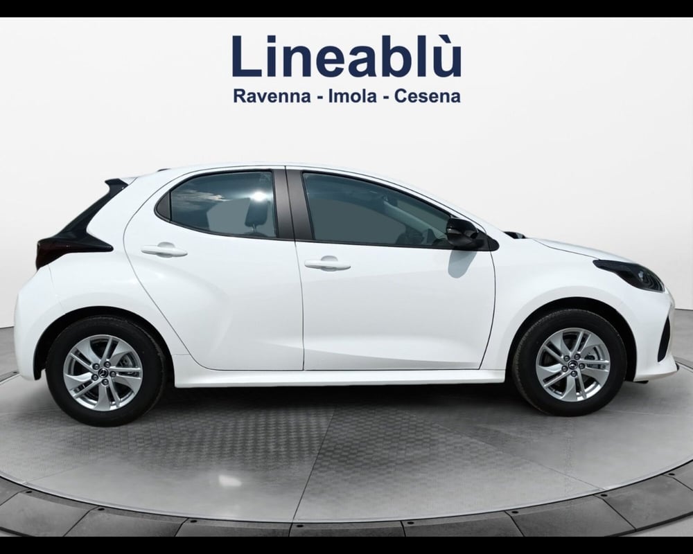 Mazda Mazda2 Hybrid nuova a Ravenna (6)
