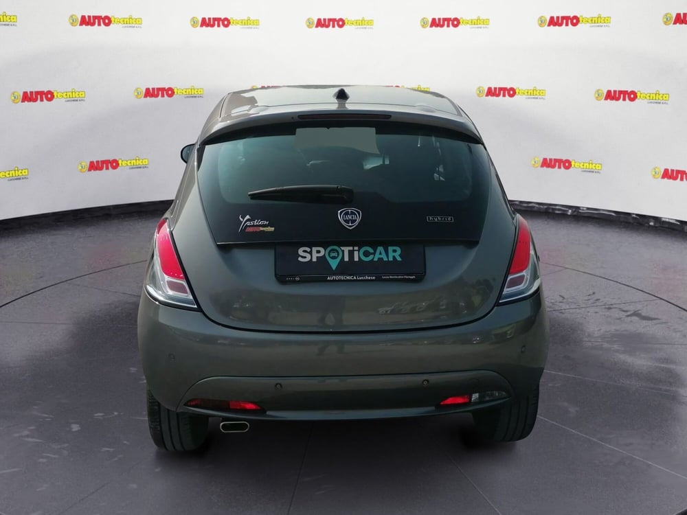 Lancia Ypsilon usata a Pistoia (4)