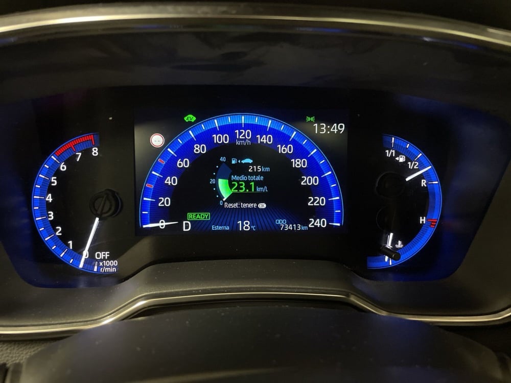 Toyota Corolla Touring Sports usata a Varese (11)
