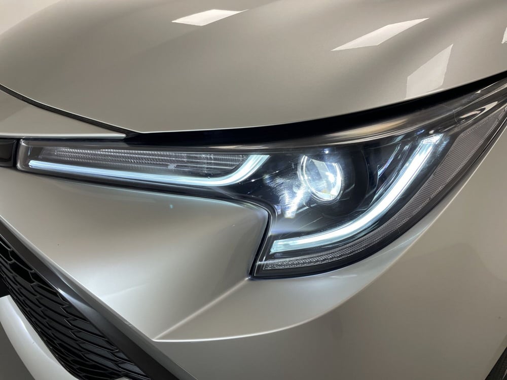 Toyota Corolla Touring Sports usata a Varese (15)