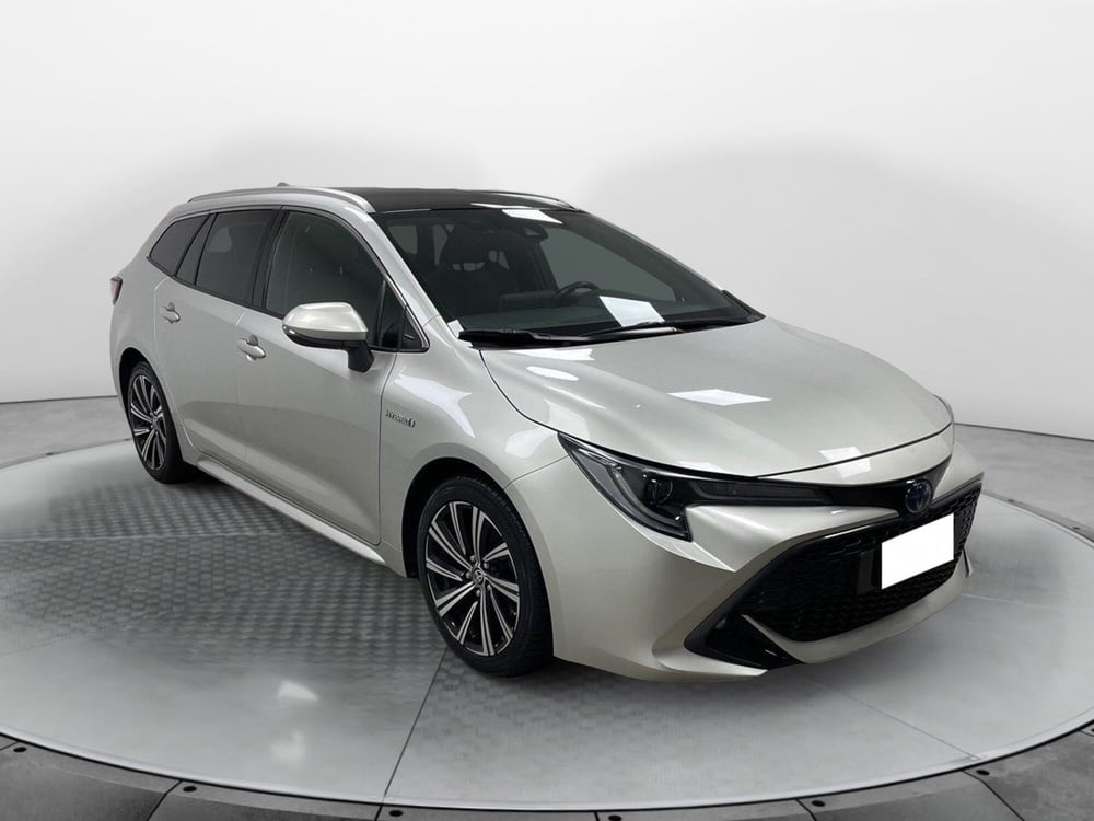 Toyota Corolla Touring Sports usata a Varese (3)