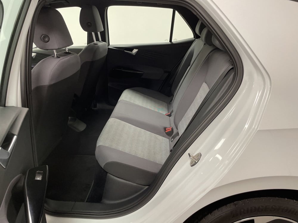 Volkswagen ID.3 usata a Varese (9)