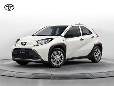 Toyota Aygo X 1.0 VVT-i 72 CV 5p. Undercover S-CVT nuova a Curno