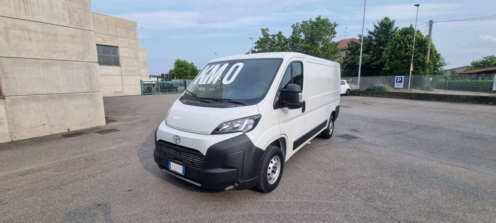 Toyota Proace Max Furgone nuova a Bergamo