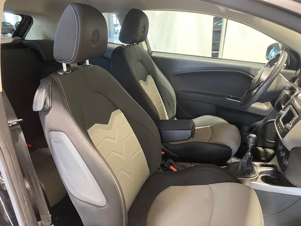 Alfa Romeo MiTo usata a Milano (14)