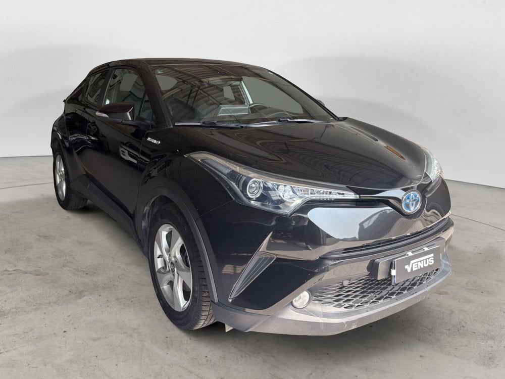 Toyota Toyota C-HR usata a Monza e Brianza (16)