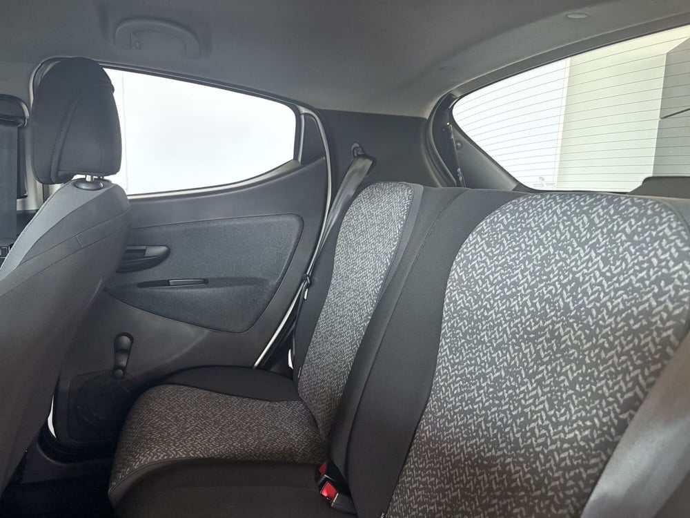 Lancia Ypsilon usata a Monza e Brianza (10)