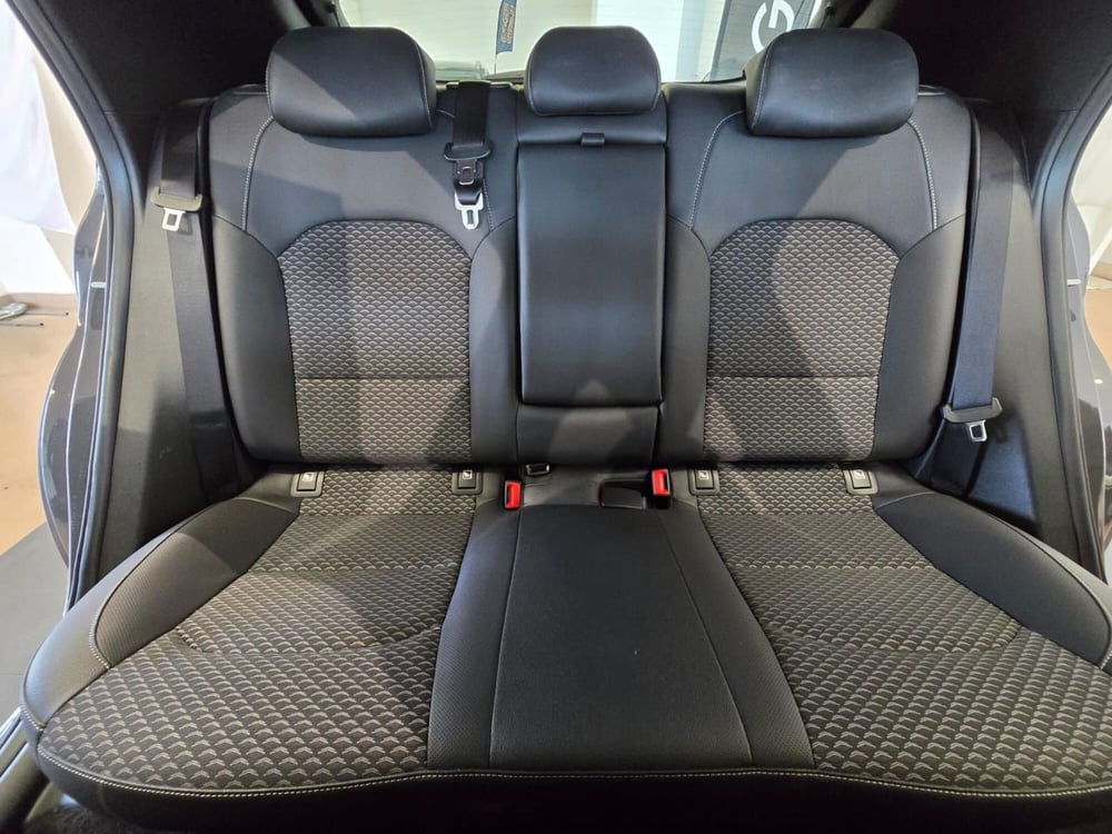 Kia XCeed usata a Rimini (13)