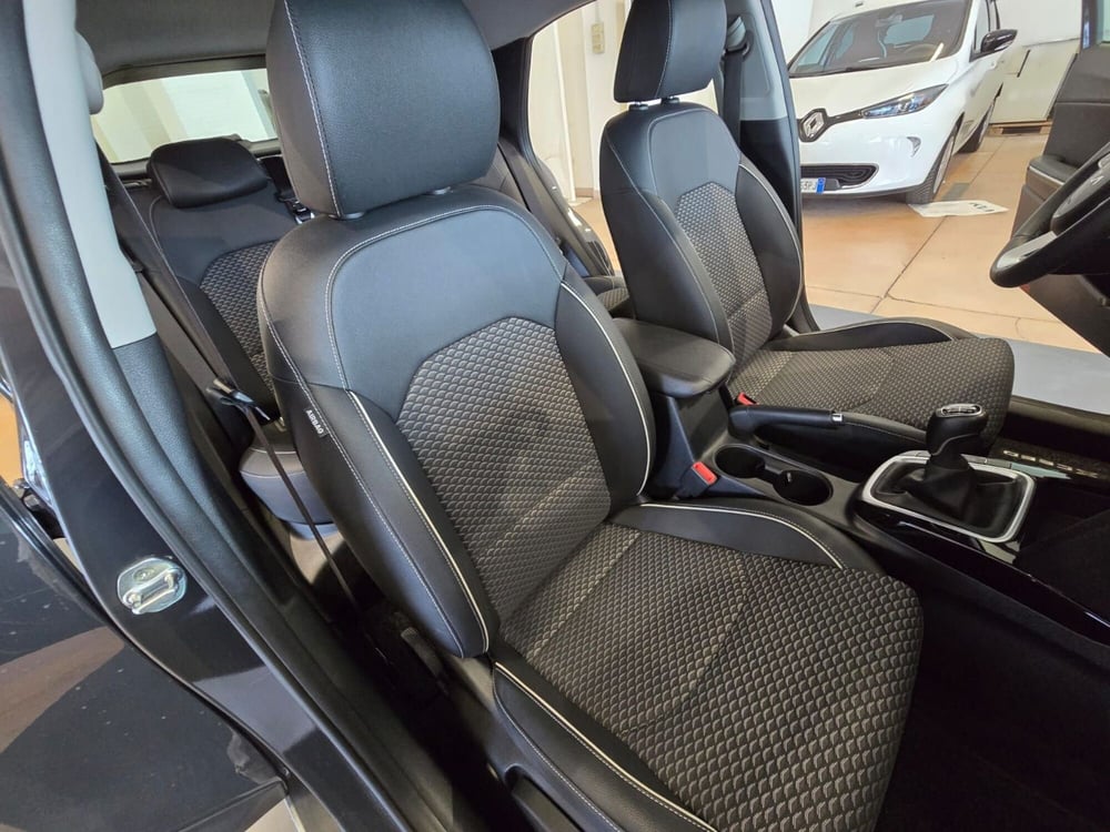 Kia XCeed usata a Rimini (18)