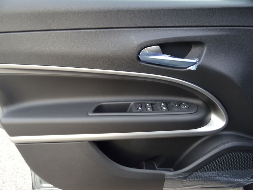 Jeep Avenger nuova a Venezia (19)