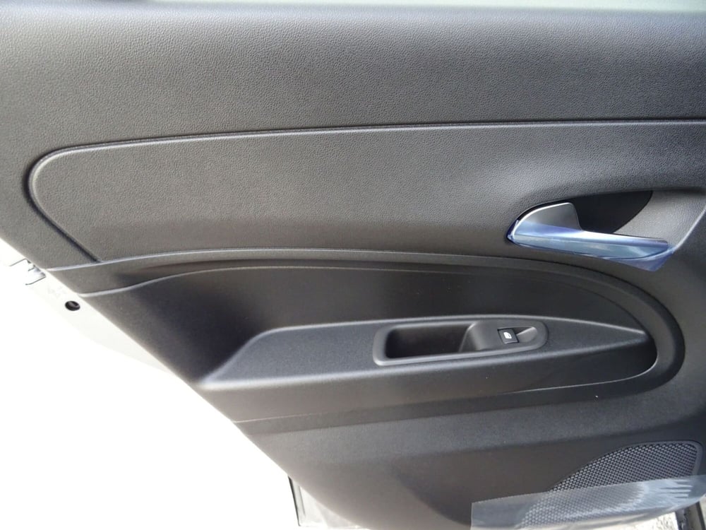 Jeep Avenger nuova a Venezia (20)