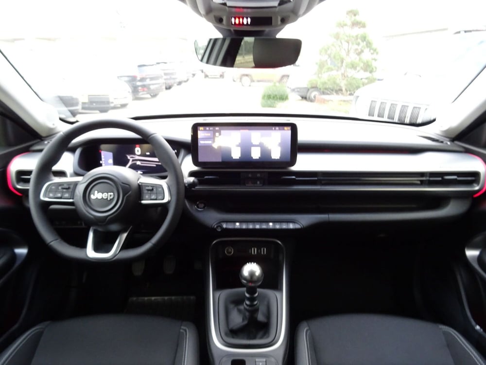 Jeep Avenger nuova a Venezia (9)