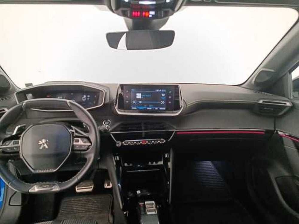 Peugeot 208 usata a Venezia (10)