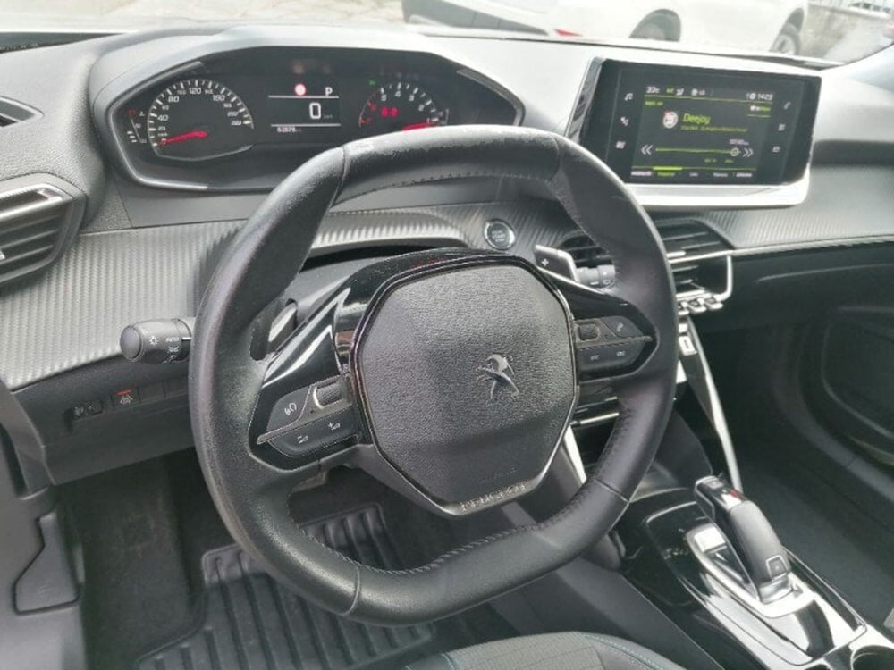 Peugeot 2008 usata a Milano (12)