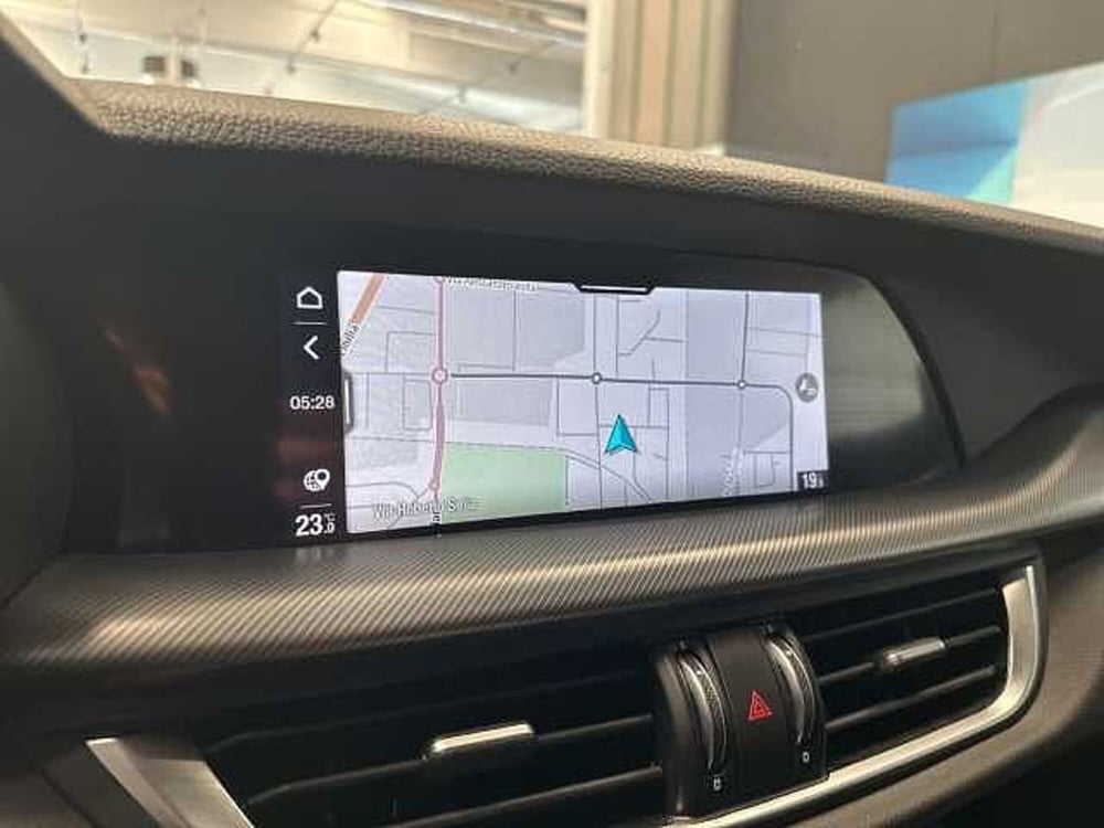 Alfa Romeo Stelvio usata a Ravenna (11)