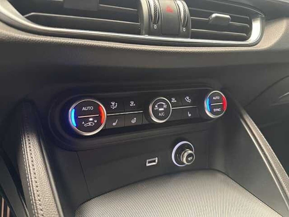 Alfa Romeo Stelvio usata a Ravenna (14)