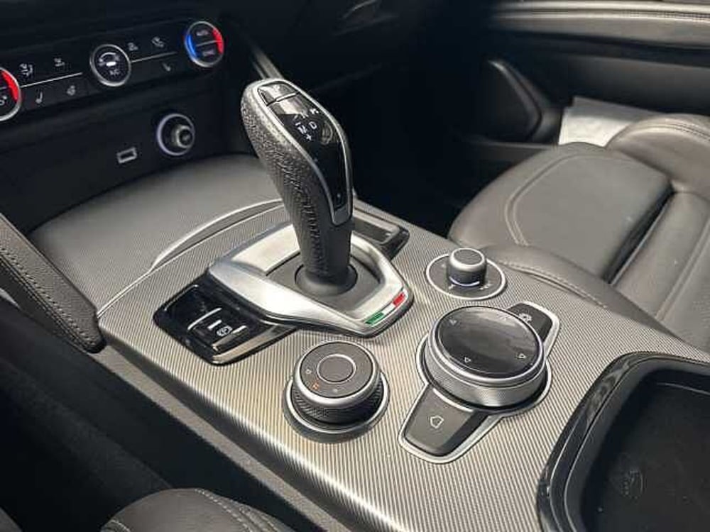 Alfa Romeo Stelvio usata a Ravenna (15)