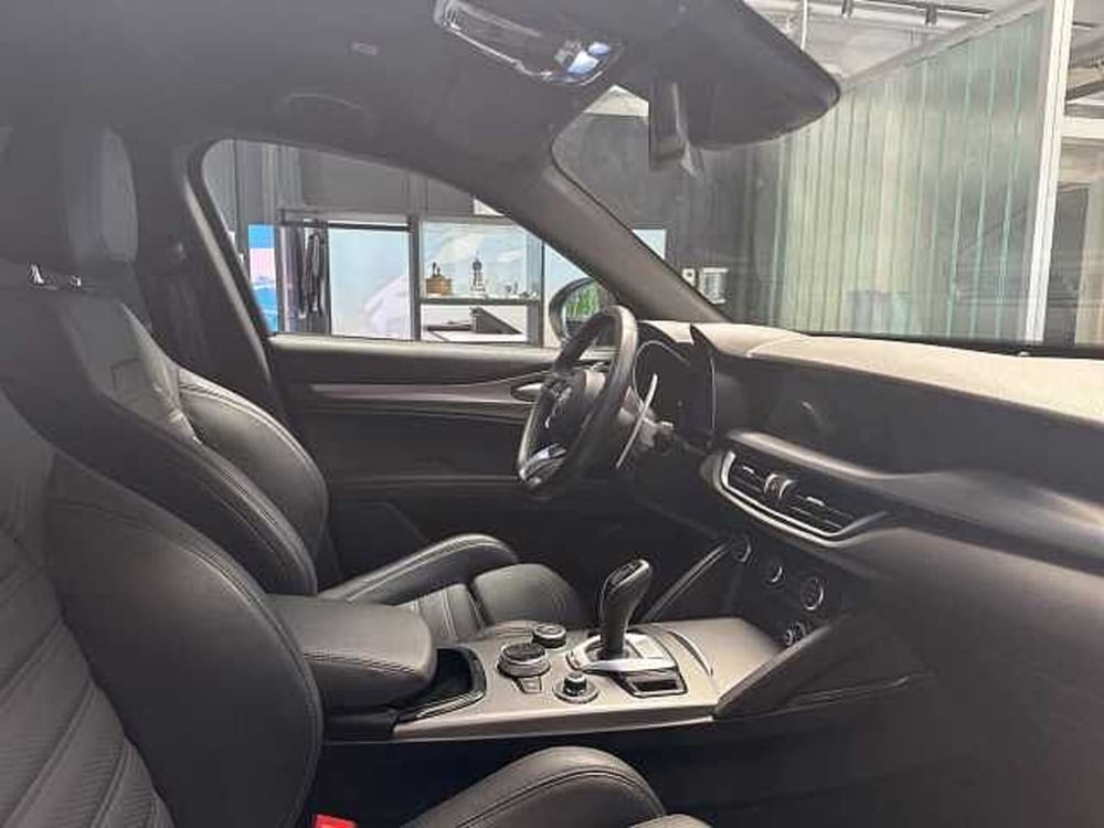 Alfa Romeo Stelvio usata a Ravenna (7)