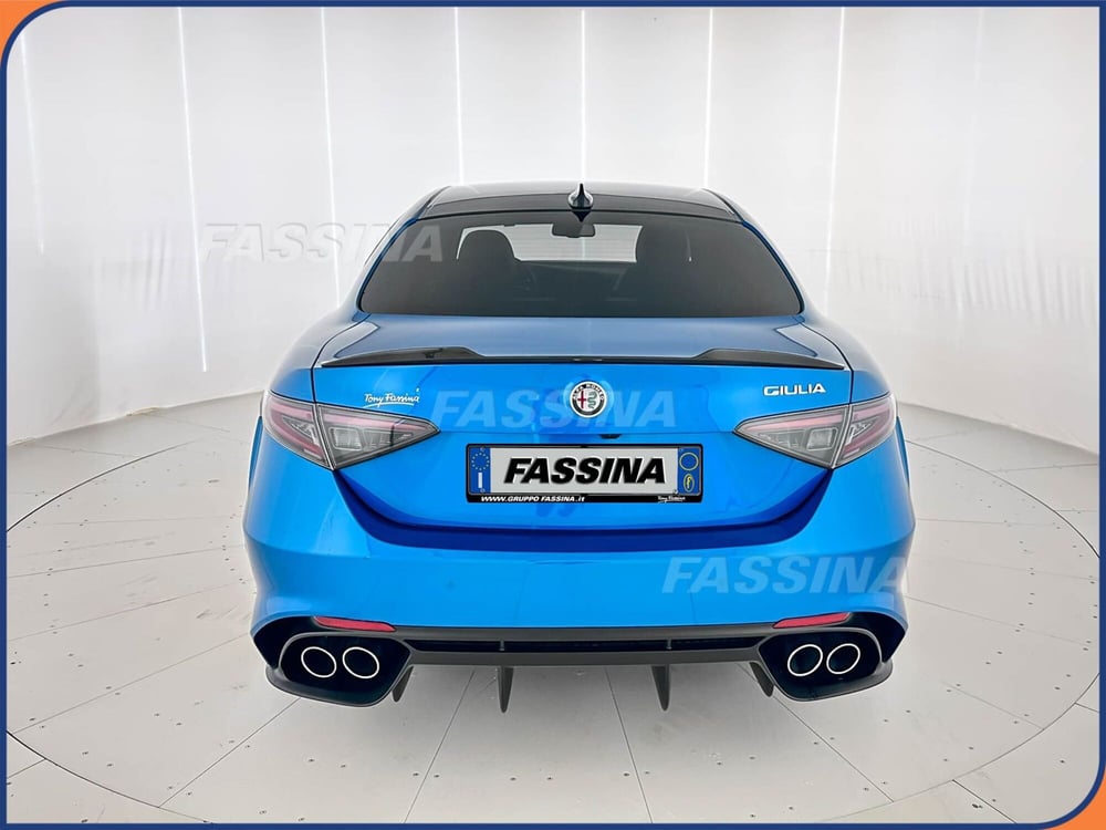 Alfa Romeo Giulia nuova a Milano (5)