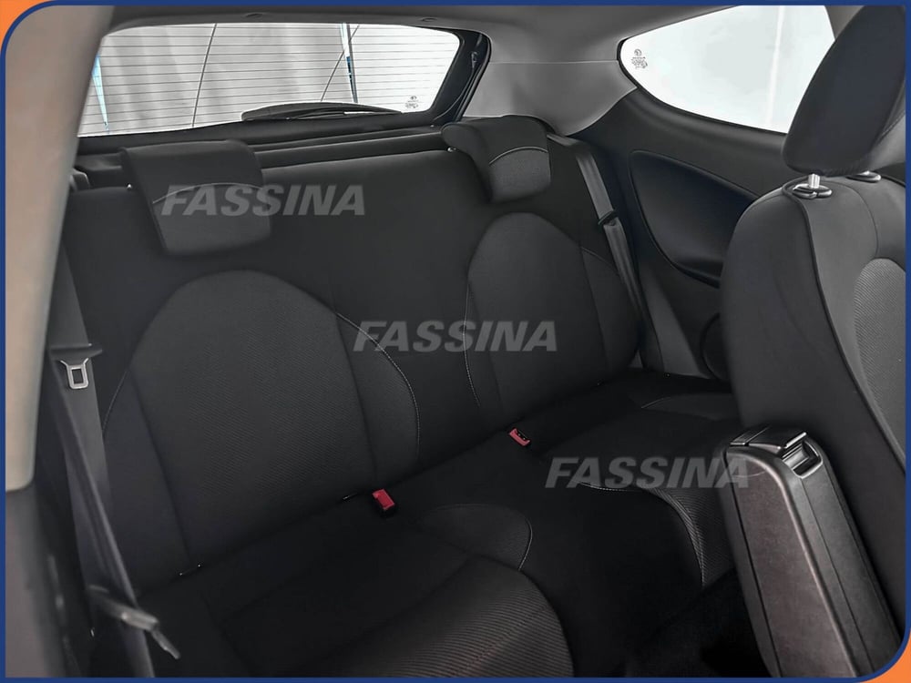Alfa Romeo MiTo usata a Milano (12)