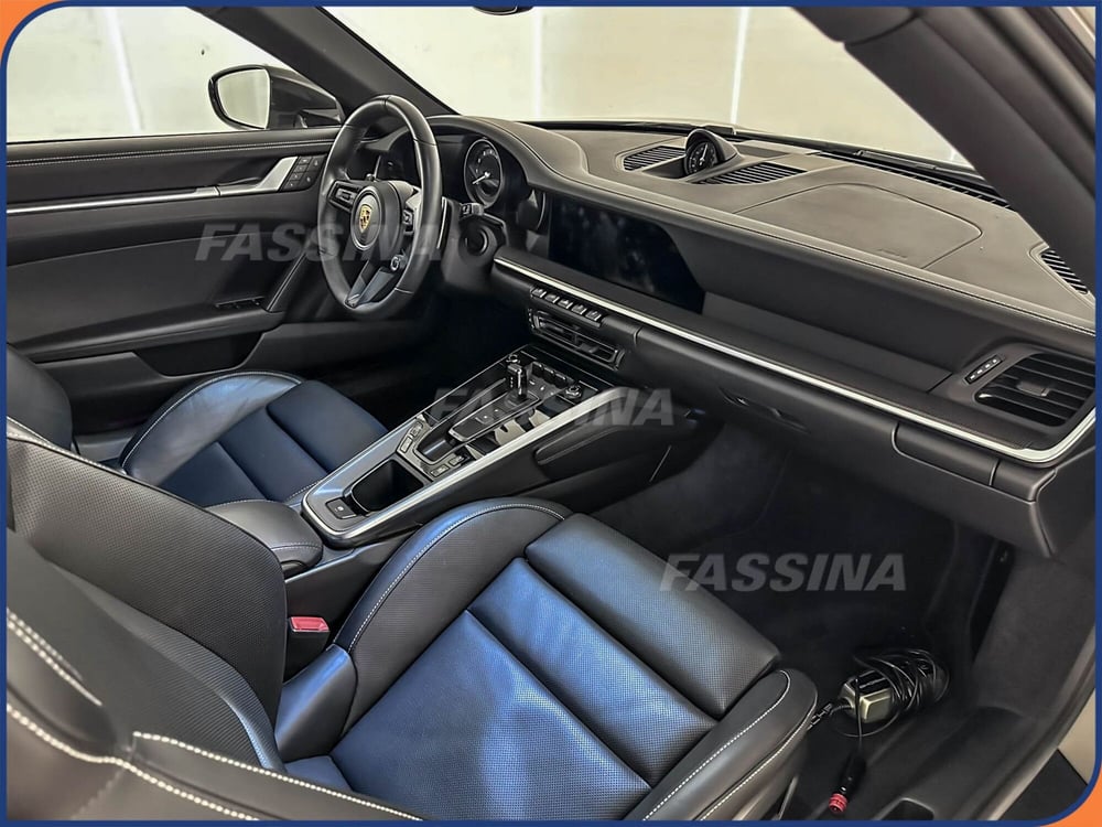 Porsche 911 Coupé usata a Milano (11)
