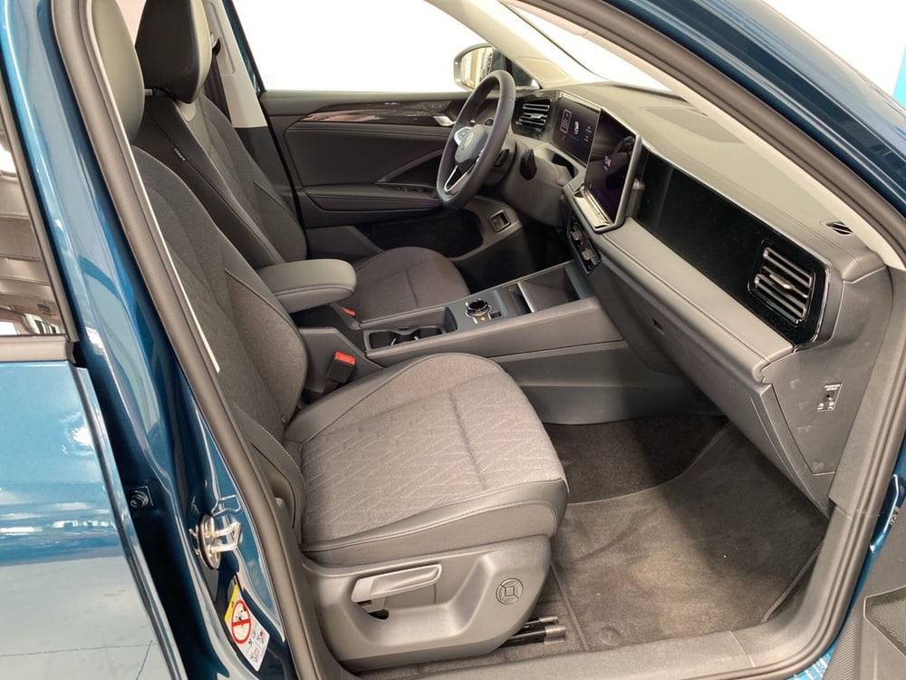 Volkswagen Tiguan nuova a Lodi (6)