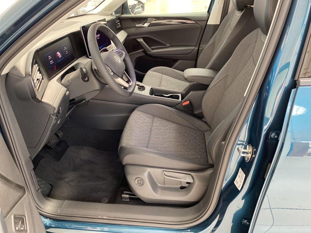 Volkswagen Tiguan nuova a Lodi (7)