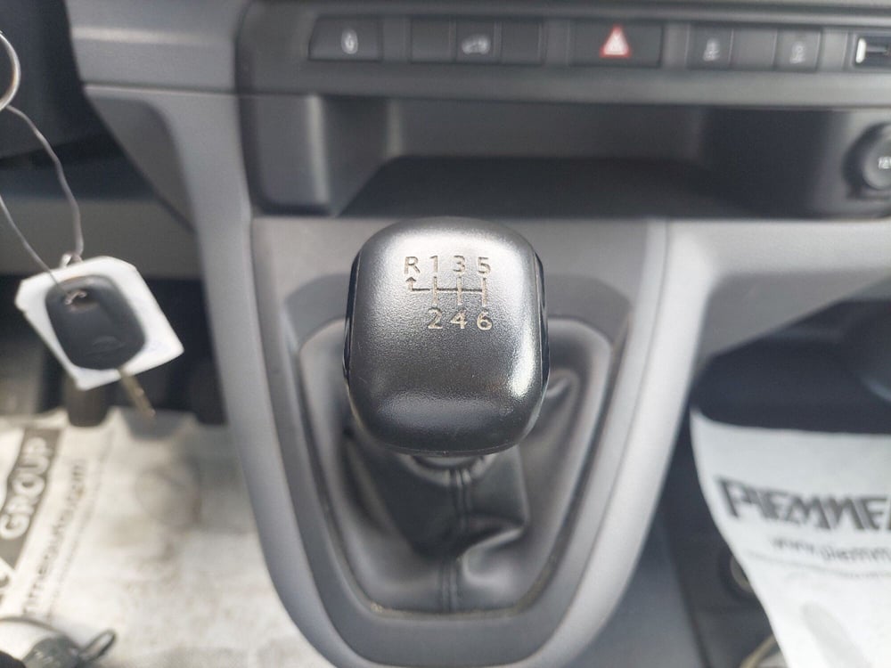 Opel Vivaro Furgone usata a Piacenza (19)