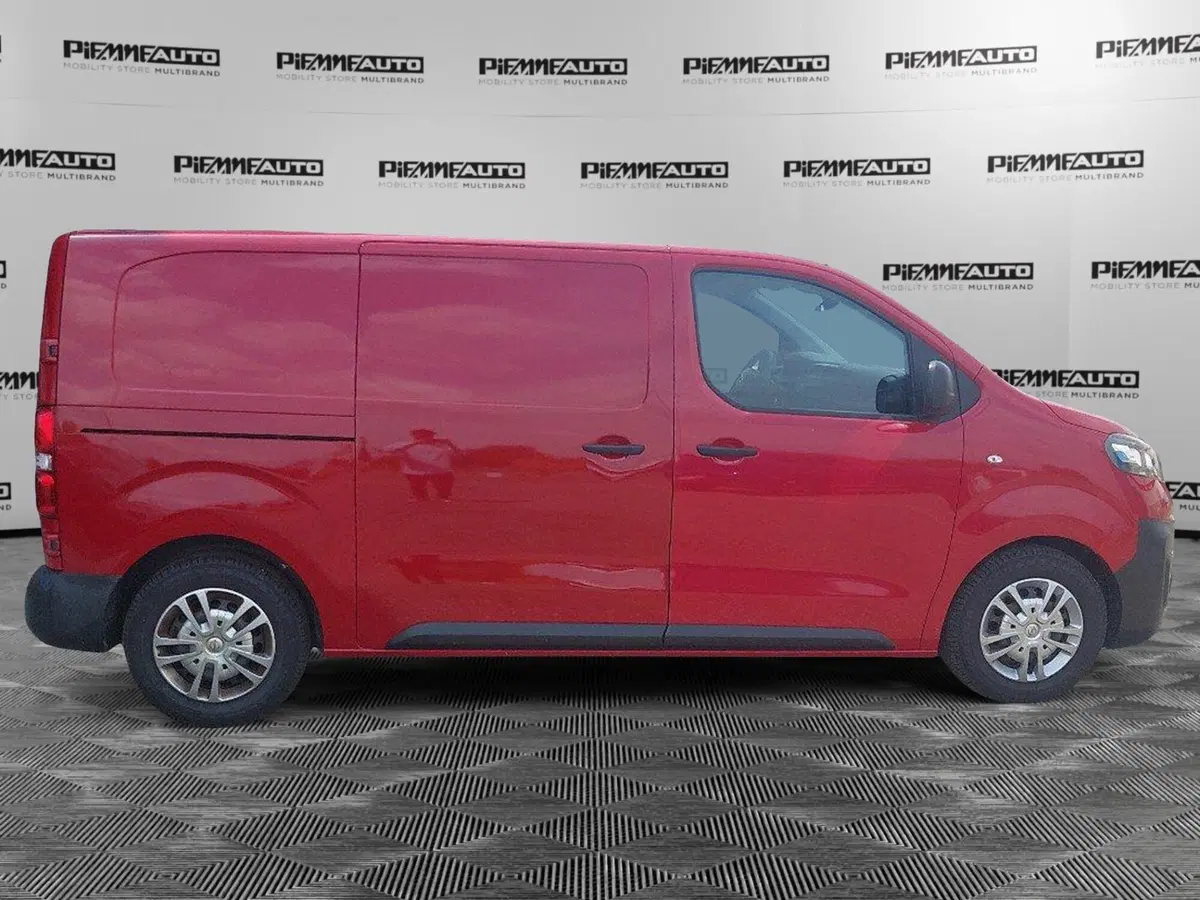 Opel Vivaro Furgone usata a Piacenza (7)