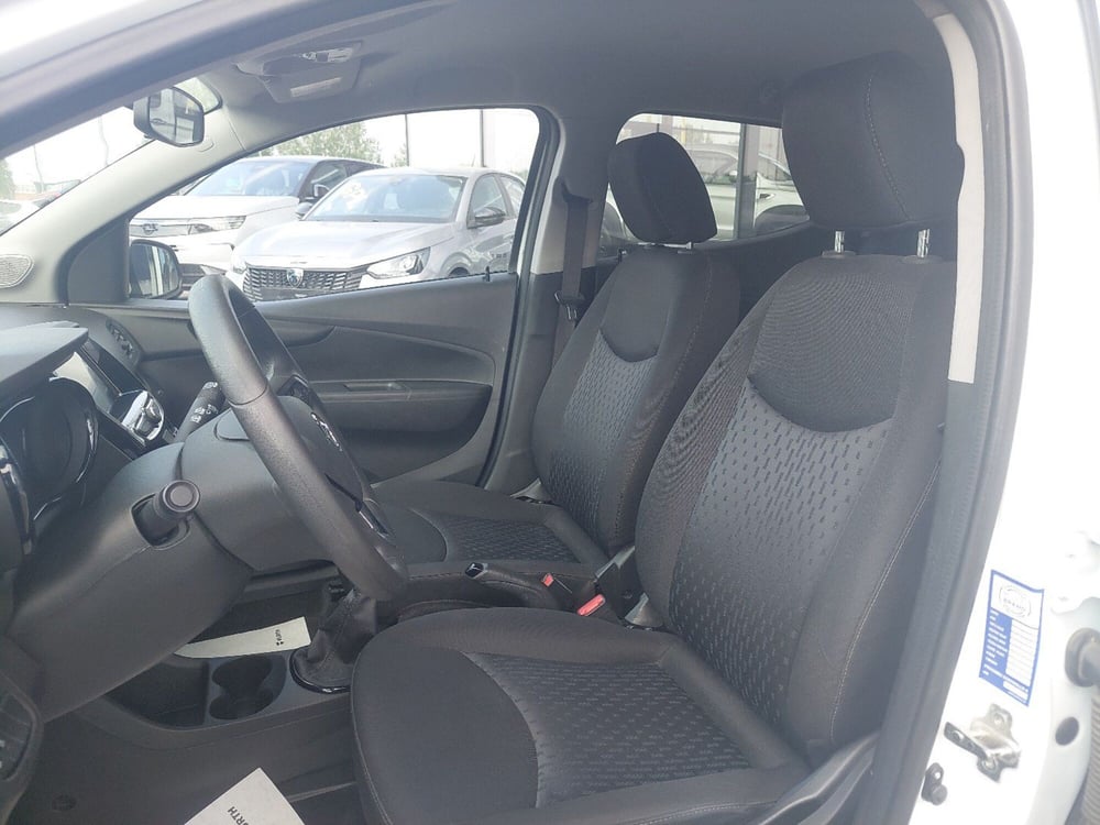 Opel Karl usata a Piacenza (9)