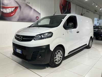 Opel Vivaro Furgone 1.5 Diesel 120CV S&amp;S PL-TN M Furgone Essentia del 2021 usata a Fornovo di Taro