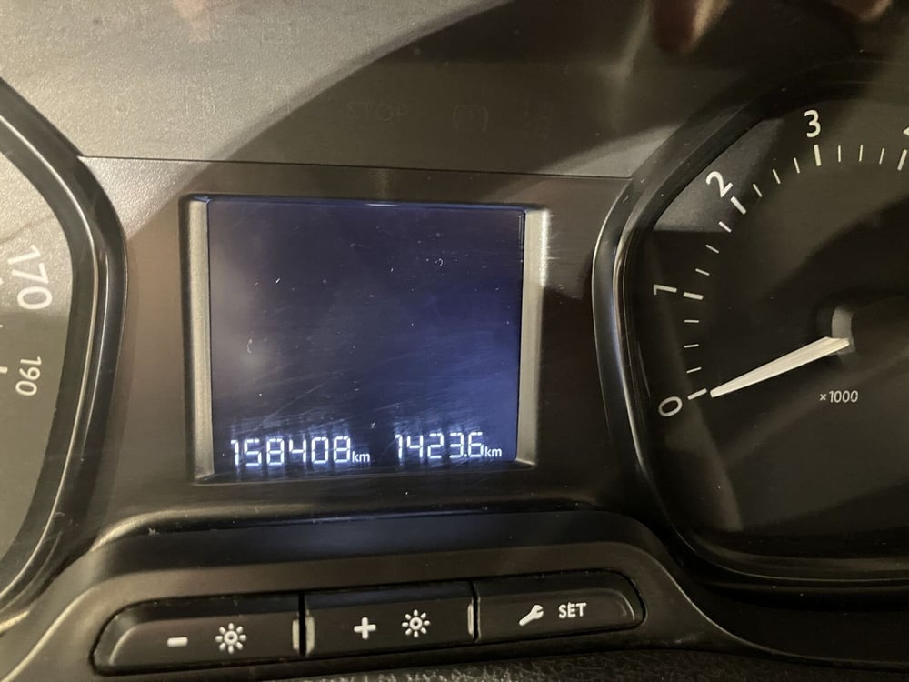 Opel Vivaro Furgone usata a Parma (13)