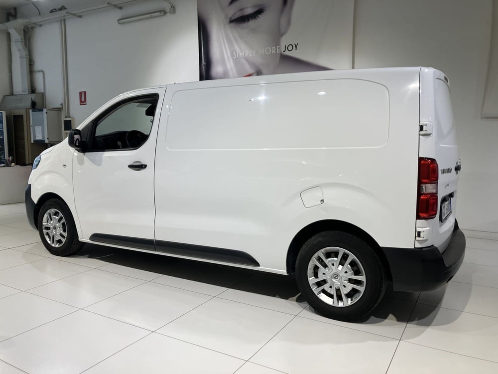 Opel Vivaro Furgone usata a Parma (4)