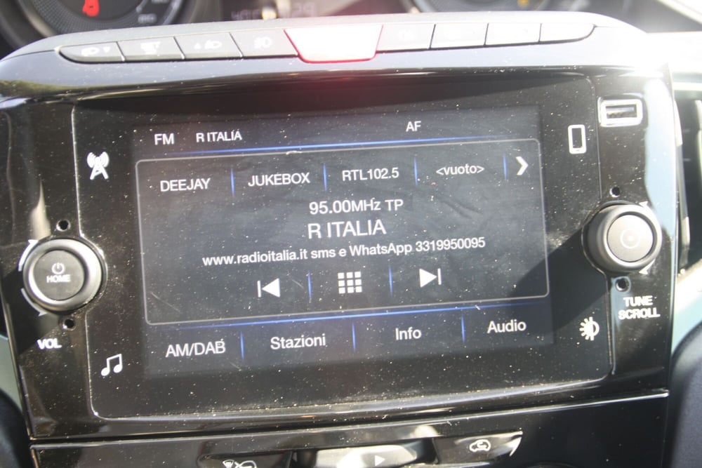 Lancia Ypsilon usata a Catania (10)